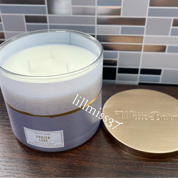 2X BRAND NEW BATH & BODY WORKS 3 WICK CANDLES CHAMPAGNE TOAST AND FROZEN LAKE - Picture 6 of 6